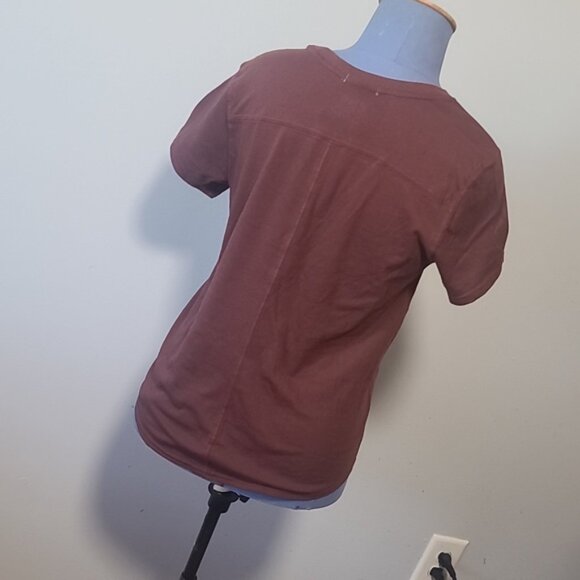 - Brooks - Picture 3 of 8